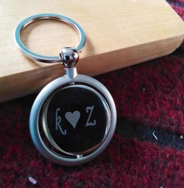 Customized Metallic Round Keychain